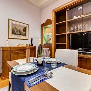 Bed and breakfast Pantheon Antique